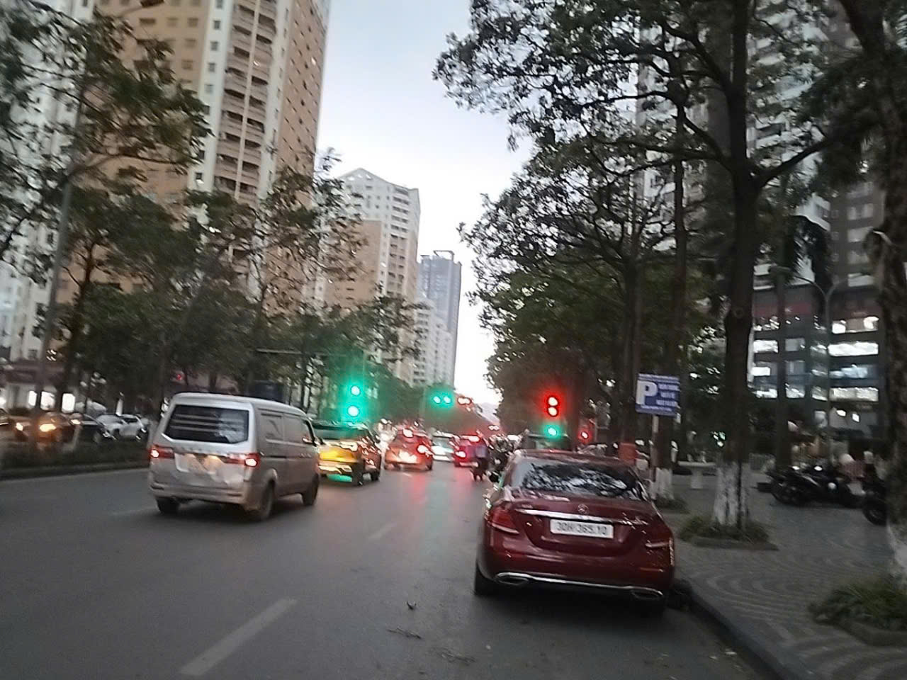 ĐẤT CỔ NHUẾ - MẶT PHỐ - 2 OTO TẢI TRÁNH - HIẾM