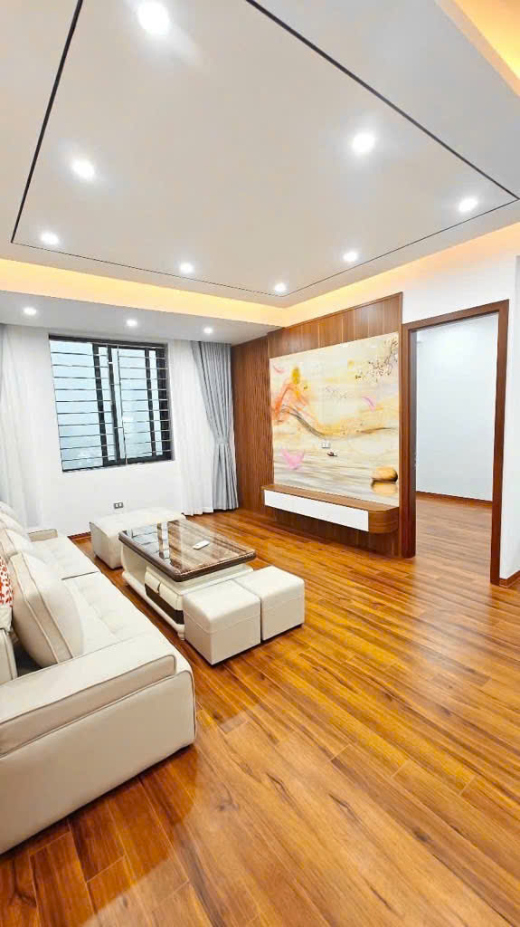 Bán gấp nhà hv tài chính - oto đỗ cửa - 50m ra phố