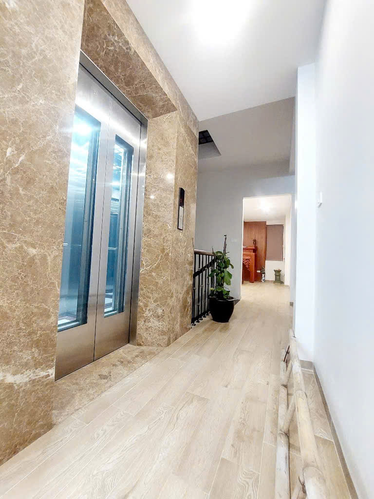 BÁN NHÀ PHÂN LÔ BẮC TỪ LIÊM - 6 TẦNG THANG MÁY - OTO VÀO NHÀ