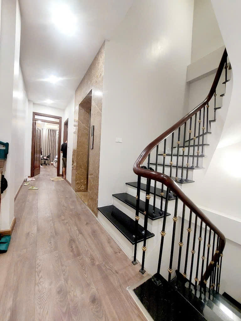 BÁN NHÀ PHÂN LÔ BẮC TỪ LIÊM - 6 TẦNG THANG MÁY - OTO VÀO NHÀ