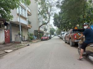 HIẾM - TRẦN QUỐC HOÀN - PHÂN LÔ - OTO VÀO NHÀ - KINH DOANH