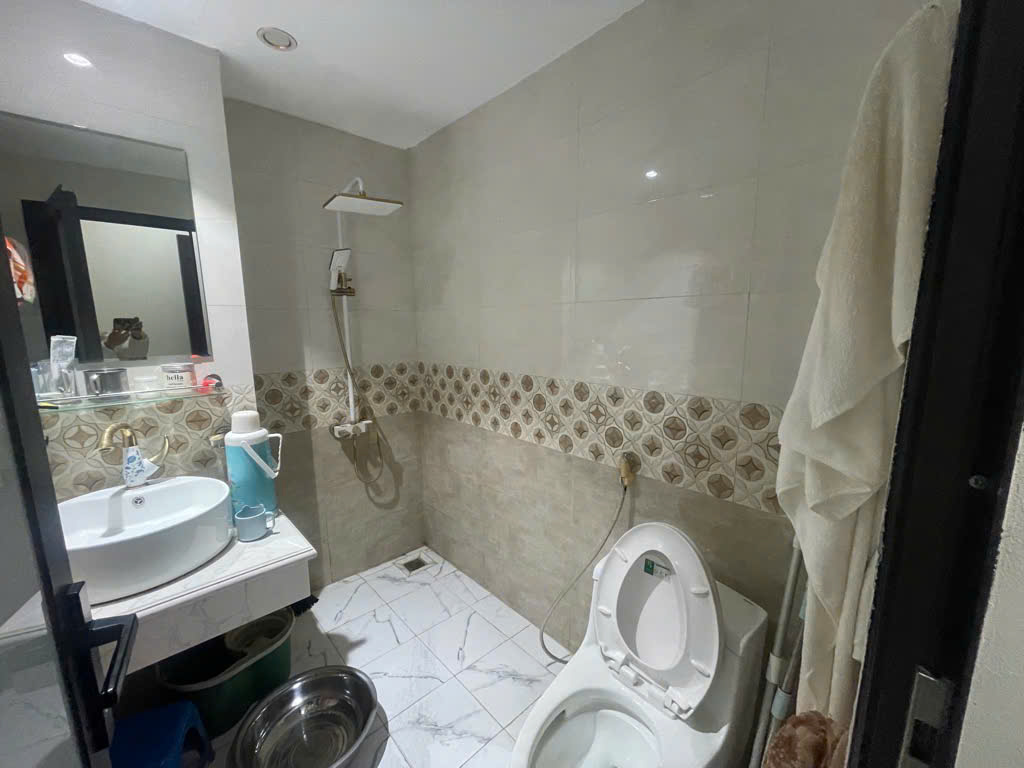 Ngọc Thụy, 43m, 4 tầng, ô tô kinh doanh, chỉ nhỉnh hơn 5 Tỷ.