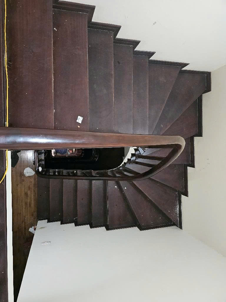 Bồ Đề 5 Tầng , 52m² Cho Thuê tạo Dòng Tiền ổn định, Ô Tô Đỗ Cửa, Giá Chỉ Hơn 9 Tỷ*