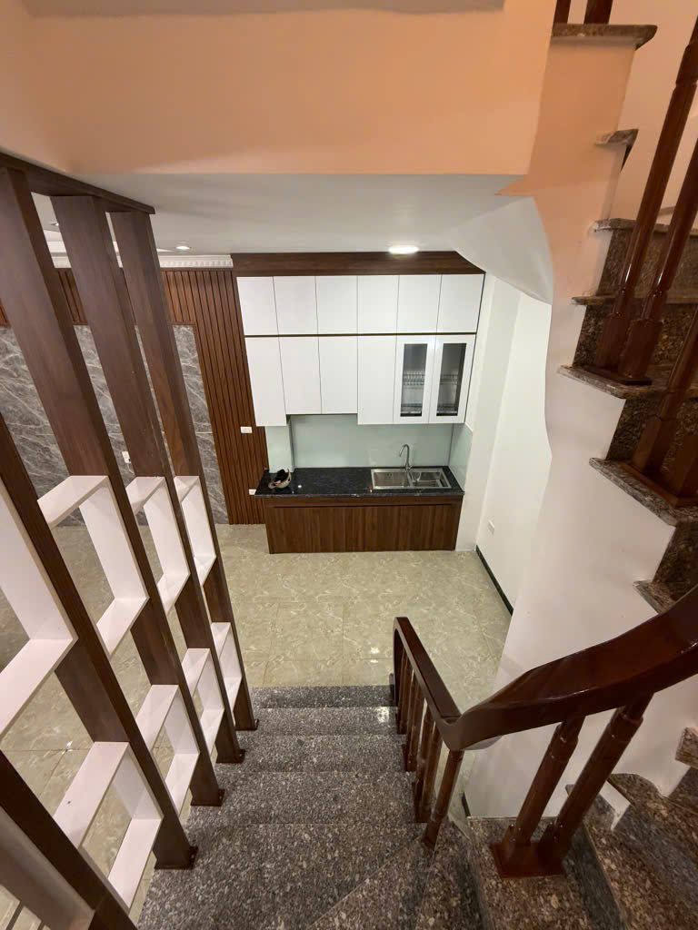 Nhà 4 tầng ngõ 239 phố Bồ Đề, 38m, giá chỉ 7 tỷ 1..