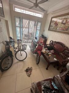 Nguyễn Văn Cừ Gia Thụy Long Biên, 44 m, 6 tầng.