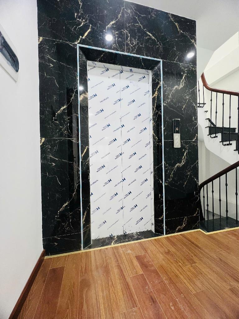 Bán nhà đẹp 6 tầng thang máy Nam Từ Liêm, Phân lô, Oto đỗ cửa, Gần phố, 2 thoáng, Kinh doanh