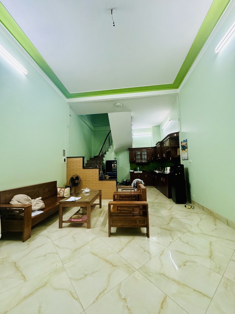 Chưa đến 7 tỷ, Nhà đẹp 42m2 Bắc Từ Liêm, Taxi đỗ cổng, Gần phố, An sinh tốt, Ở ngay