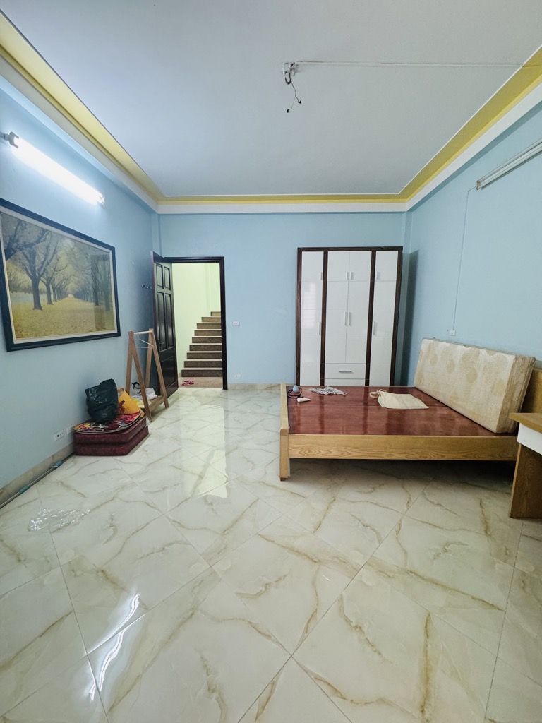 Chưa đến 7 tỷ, Nhà đẹp 42m2 Bắc Từ Liêm, Taxi đỗ cổng, Gần phố, An sinh tốt, Ở ngay