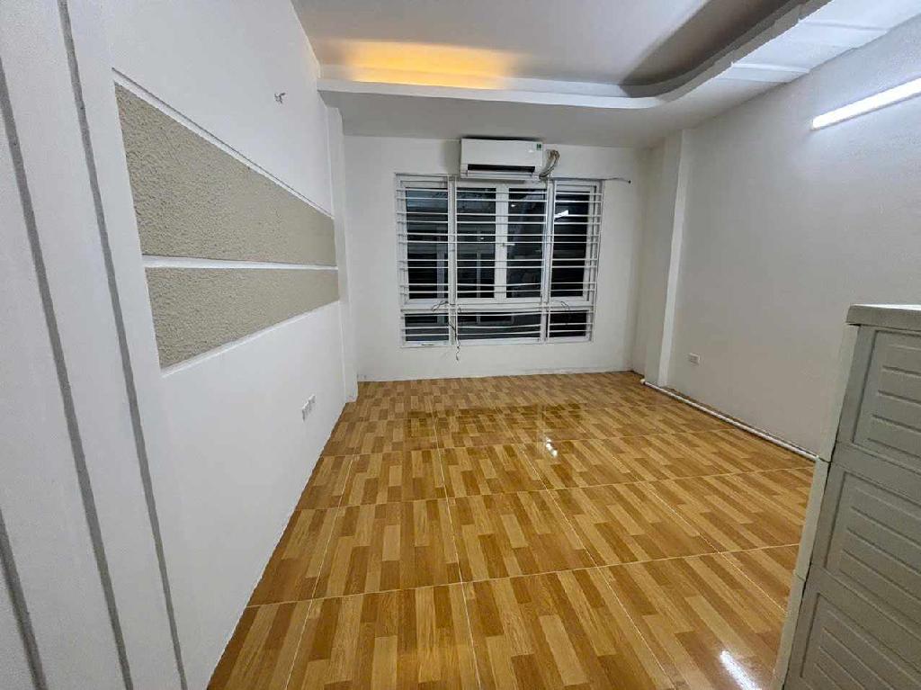 Bán nhà đẹp Hồ Tùng Mậu, 5 tầng, 50m ra phố, Đầy đủ tiện ích, Ở hoặc cho thuê