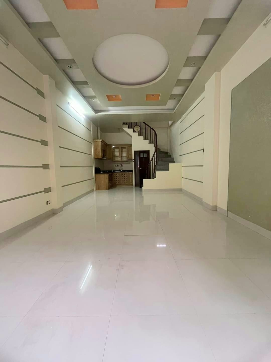 Chỉ nhỉnh 8 tỷ, Nhà đẹp 5 tầng lô góc phố Trần Cung, Gần mặt phố, An sinh tốt, Nhà đẹp, Ở hoặc cho thuê