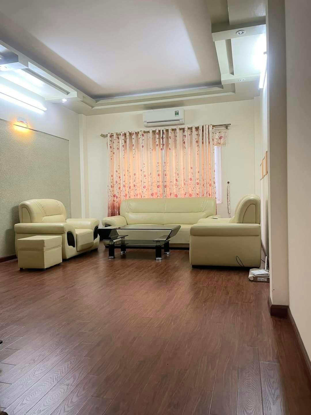 Chỉ nhỉnh 8 tỷ, Nhà đẹp 5 tầng lô góc phố Trần Cung, Gần mặt phố, An sinh tốt, Nhà đẹp, Ở hoặc cho thuê