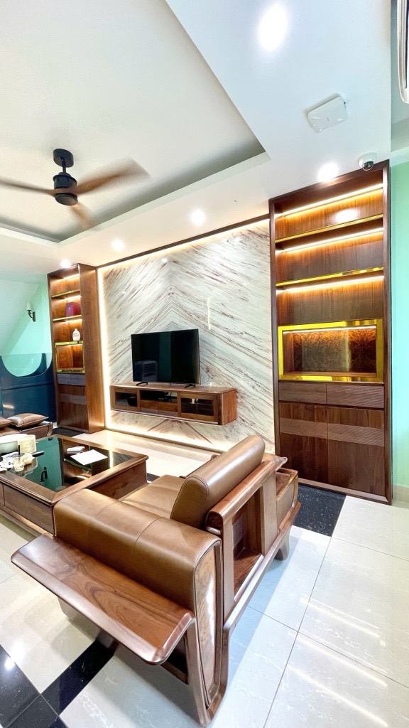 Bán nhà phân lô 65m2 Hoàng Quốc Việt, Cầu Giấy, Oto tránh, vào nhà, Thang máy, Full nội thất, 2 thoáng, Nhà đẹp ở luôn