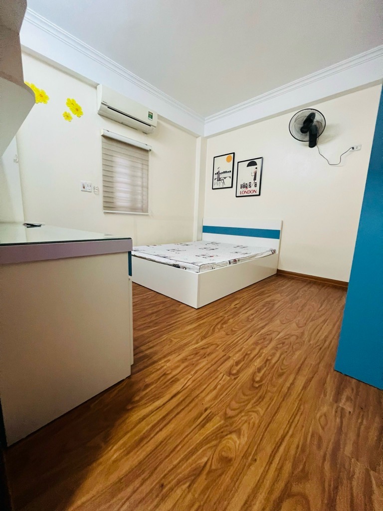 Bán nhà 42m2 quận Nam Từ Liêm chỉ 7.x tỷ, Lô góc, Gần oto, Đầy đủ tiện ích, Tặng full nội thất