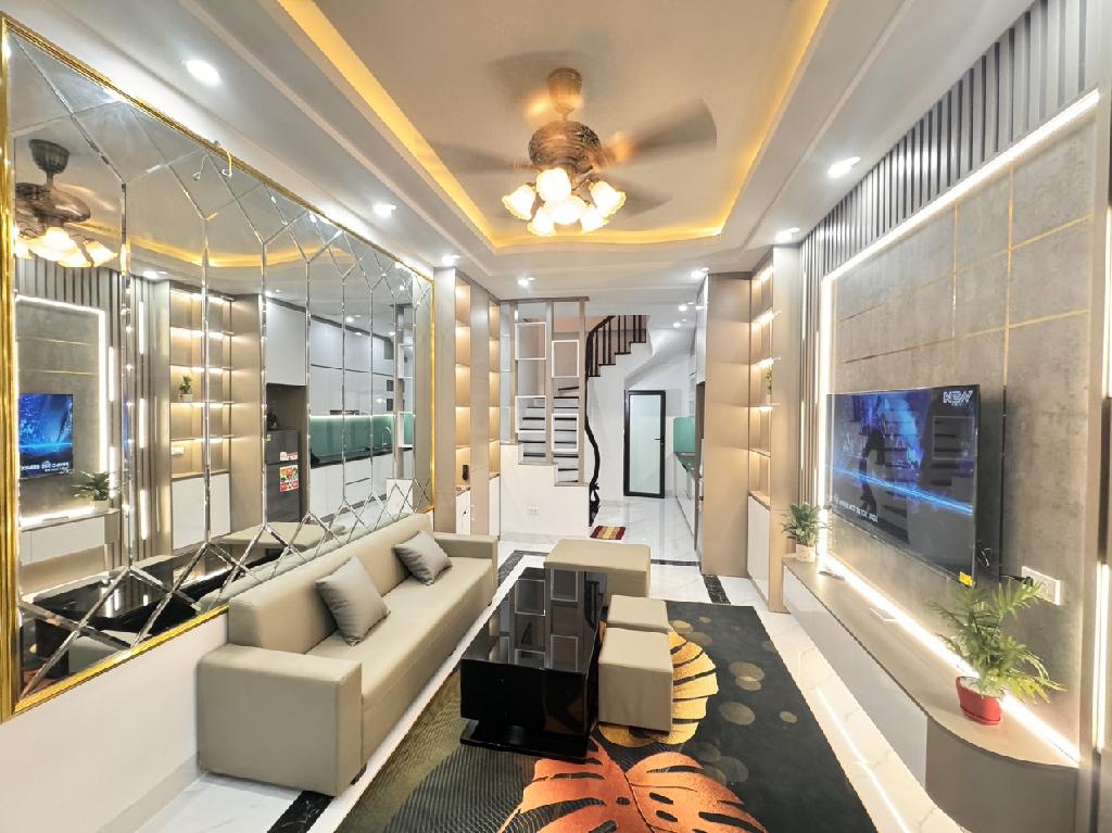 Bán nhà 5 tầng phố Đội Cấn, Ba Đình, Gần oto, Gần phố, Nhà đẹp, Ở hoặc cho thuê