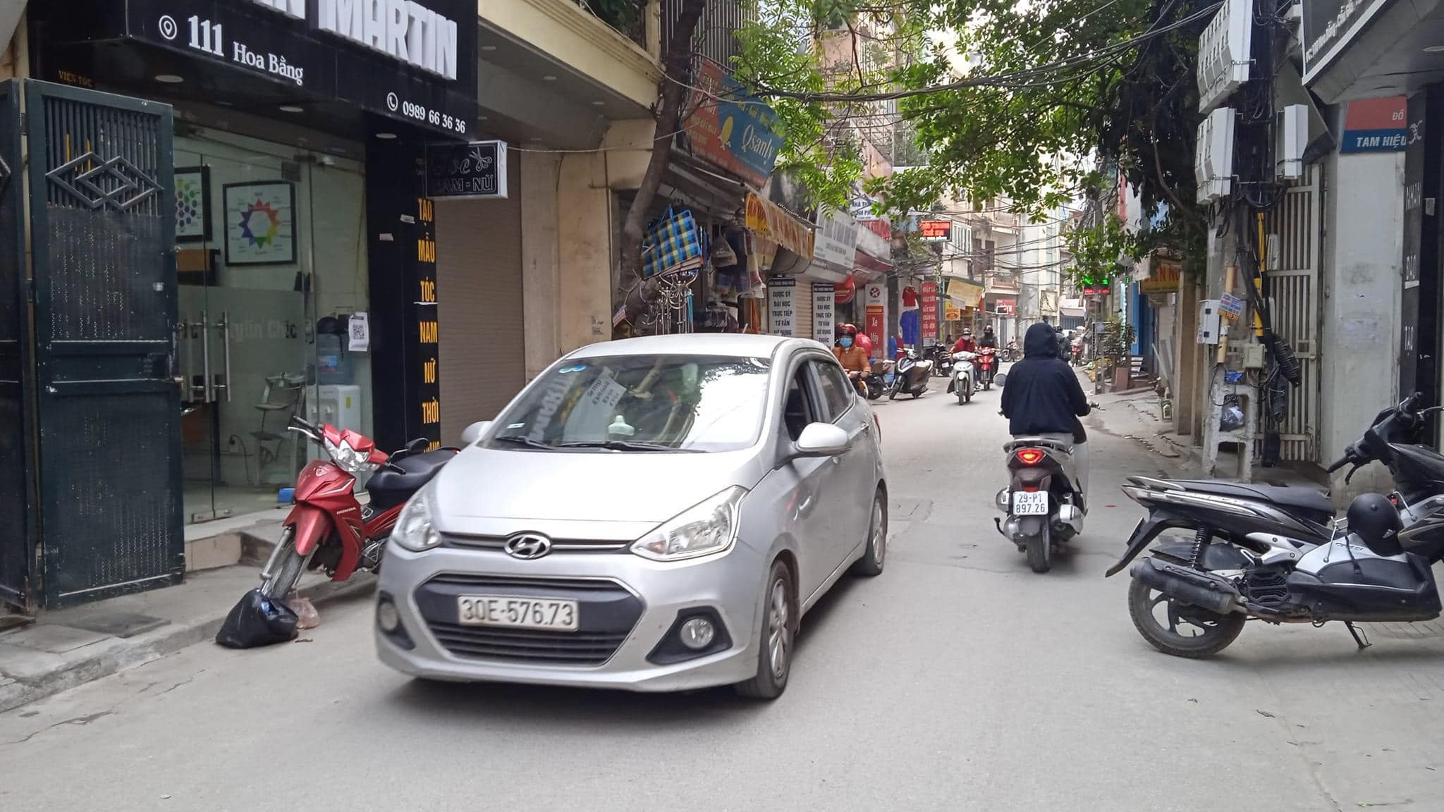 Bán nhà 62m2 mặt phố trung tâm Cầu Giấy, Oto vào nhà, Diện tích rộng, Thang máy, Vỉa hè, Kinh doanh đỉnh cao