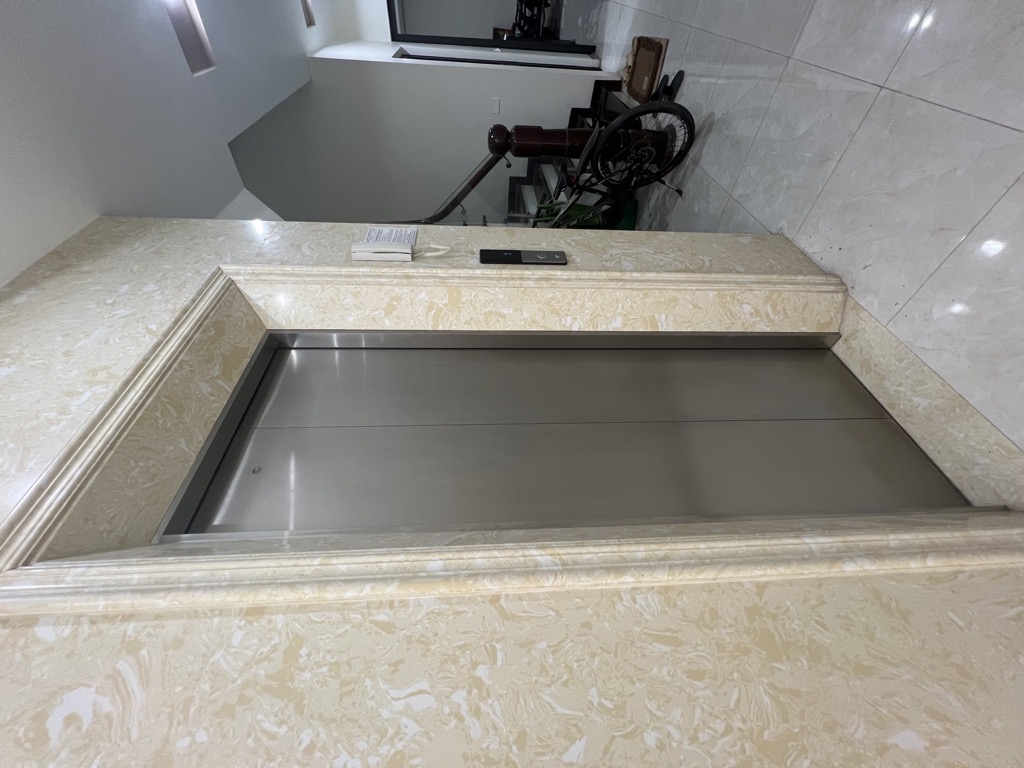 Bán nhà 62m2 mặt phố trung tâm Cầu Giấy, Oto vào nhà, Diện tích rộng, Thang máy, Vỉa hè, Kinh doanh đỉnh cao
