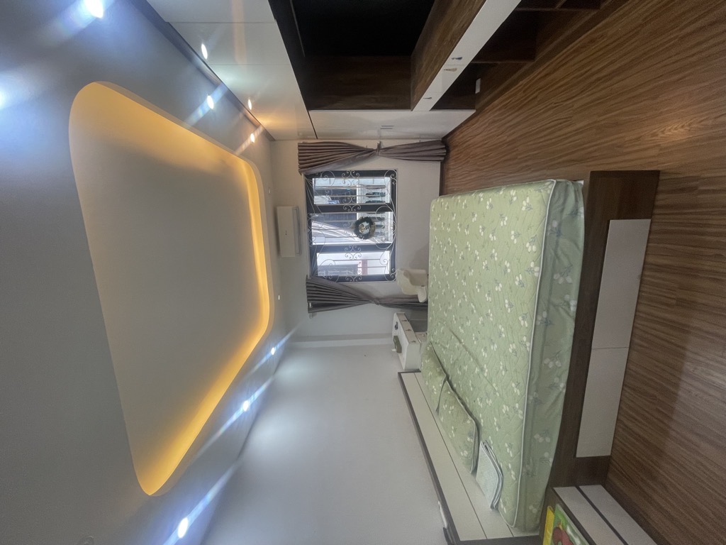 Bán nhà 35m2 Cổ Nhuế, Phạm Văn Đồng chỉ nhỉnh 5 tỷ, Ngõ nông, Gần phố, Nhà đẹp ở luôn