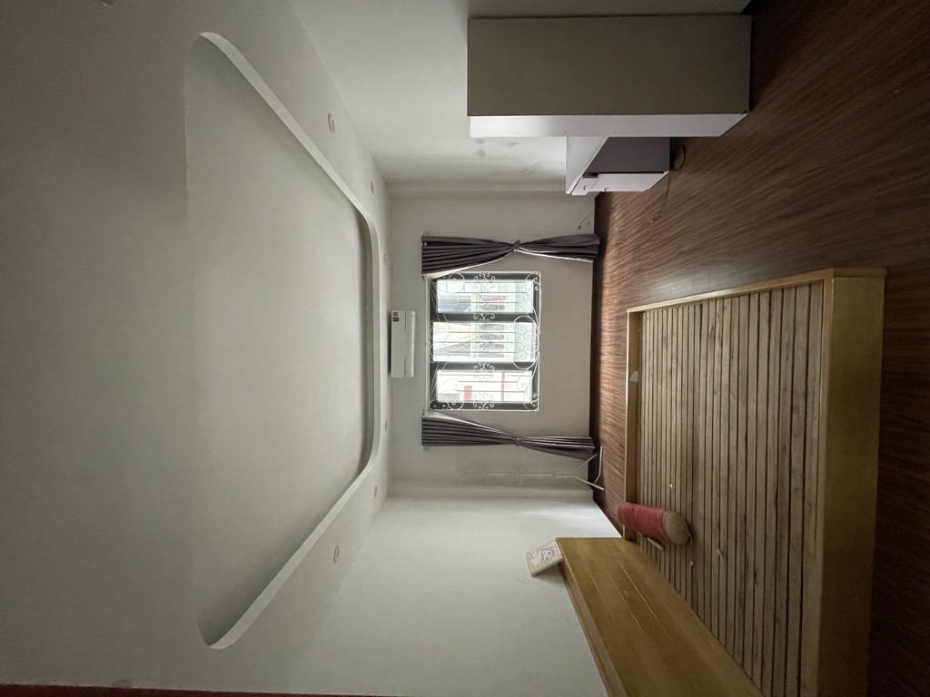 Bán nhà 35m2 Cổ Nhuế, Phạm Văn Đồng chỉ nhỉnh 5 tỷ, Ngõ nông, Gần phố, Nhà đẹp ở luôn