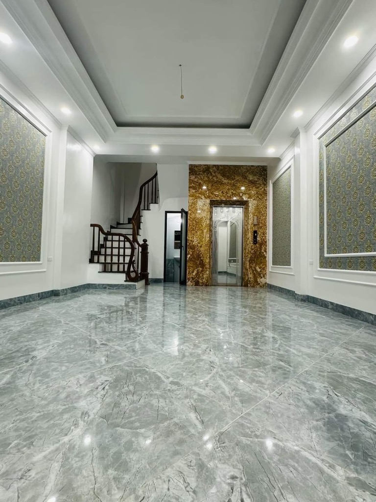 Bán nhà 7 tầng thang máy phố Trần Cung, Ngõ nông rộng, Gần phố, An sinh tốt, Nhà mới đẹp ở ngay