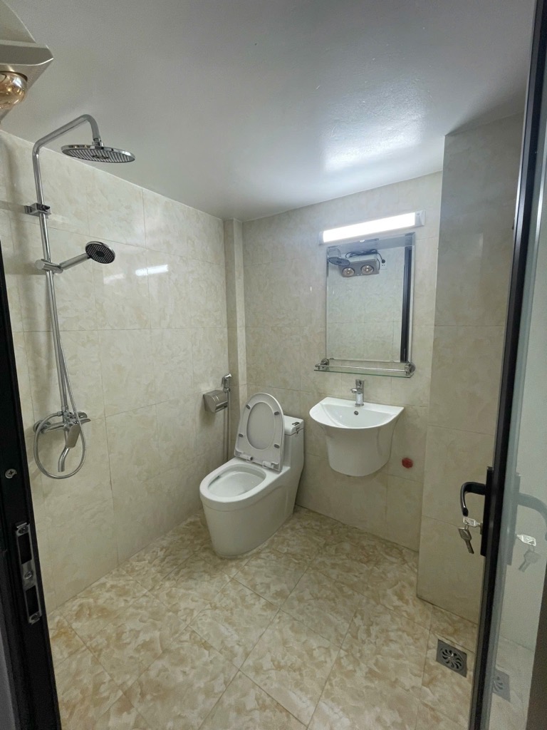 Bán nhà 4 tầng, oto đỗ cửa Phú Diễn chỉ nhỉnh 6 tỷ, Nhà đẹp full nội thất, 2 thoáng, Vừa ở vừa kinh doanh