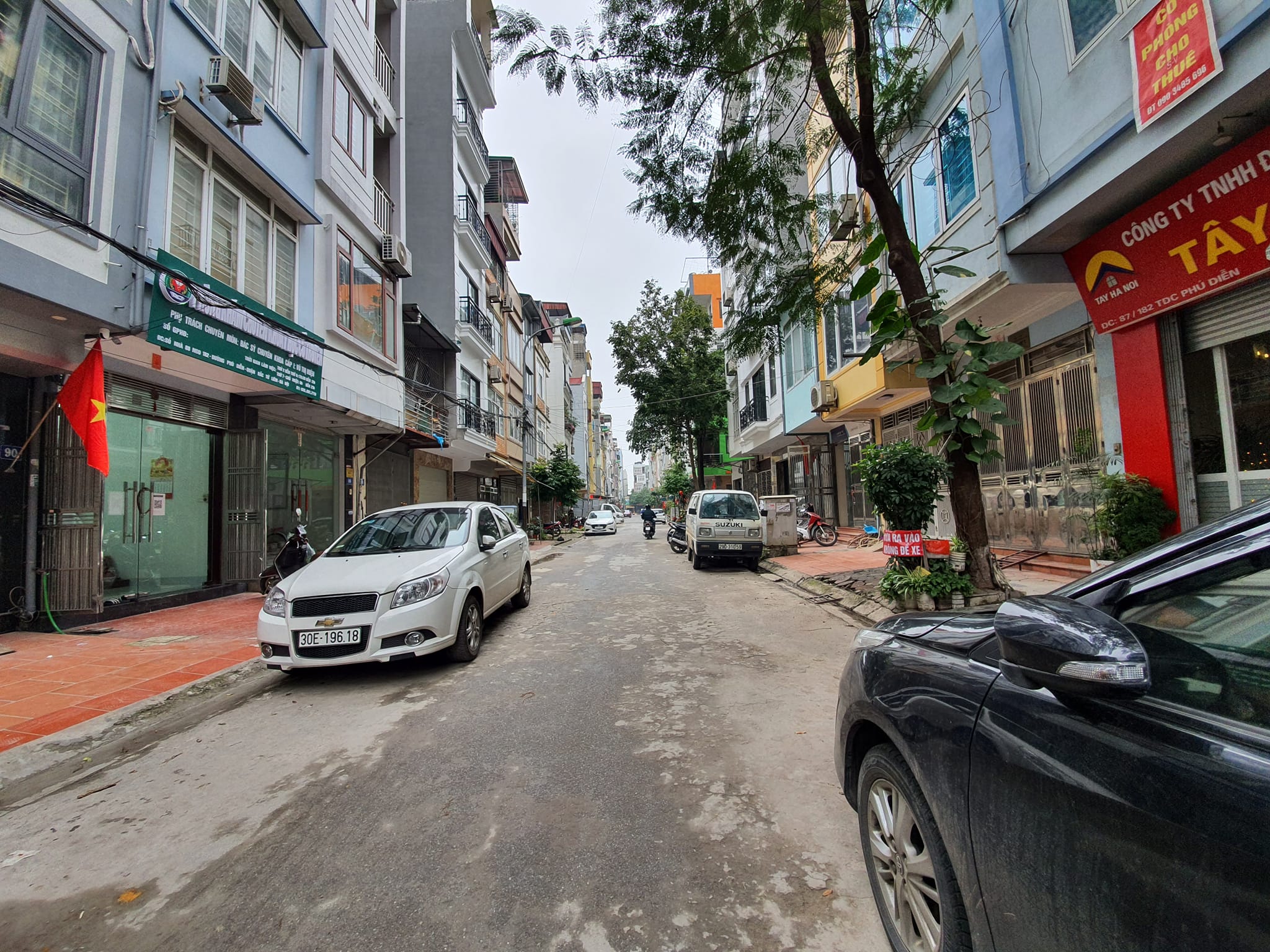 Bán nhà Phú Diễn, Gần oto, Đầy đủ tiện ích, Full nội thất, Nhà đẹp ở luôn, 35m2 chỉ nhỉnh 6 tỷ