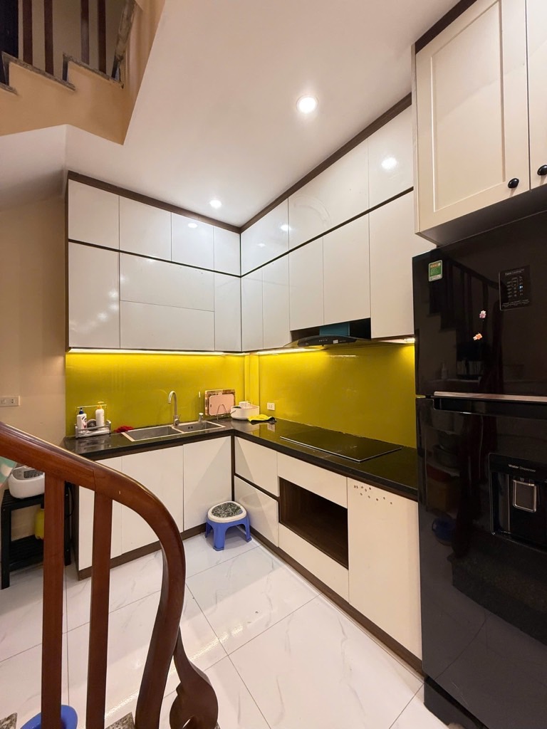 Bán nhà Phú Diễn, Gần oto, Đầy đủ tiện ích, Full nội thất, Nhà đẹp ở luôn, 35m2 chỉ nhỉnh 6 tỷ