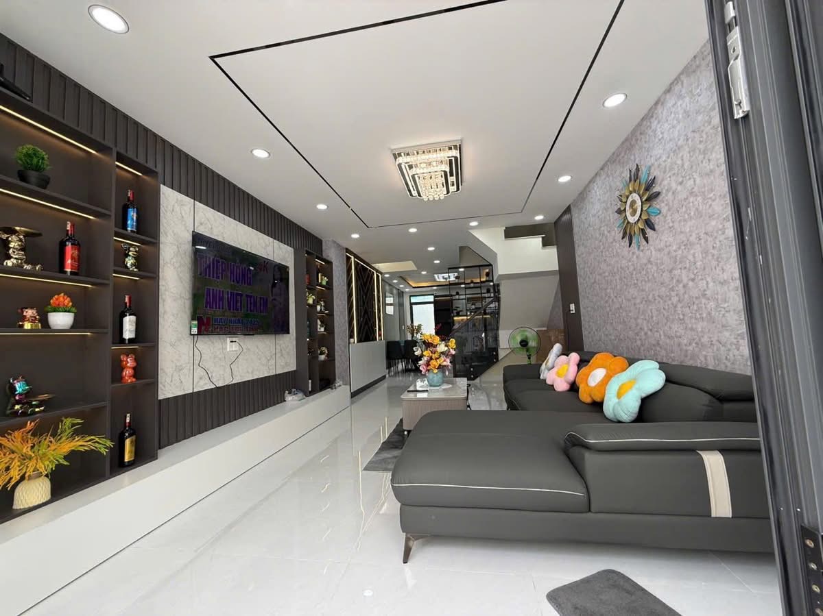 Nhà 4tầng hẻm xe hơi quay đầu gần Nguyễn Thị Thập-sổ hồng riêng hoàn công chuẩn-nhỉnh 7tỷ