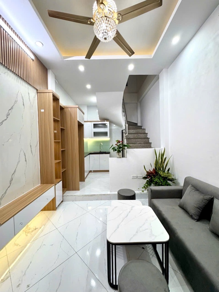 HẠ GIÁ CỰ_C SỐC - PHÂN LÔ ĐỀN LỪ HOÀNG MAI - Ô TÔ LÙI CỬA - SIÊU HIẾ_M - 20 MÉT RA KĐT KINH DOANH ONL - NHỈNH 3 TỶ