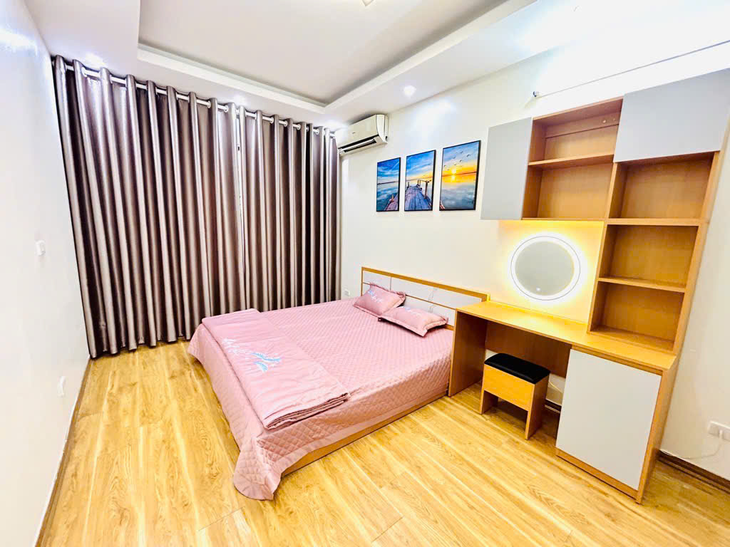 Bán nhà Nam Dư 30m2 gần phố, i10 đỗ cửa, ngõ thông, nhiều tiện ích, giá 5.9 tỉ