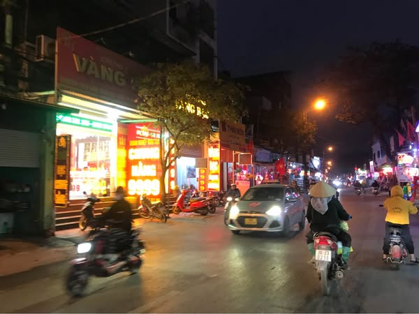 Tiền Phong - Mê Linh diện tích 65m2 full thổ, sẵn nhà 3 tầng đẹp, hiện đại.