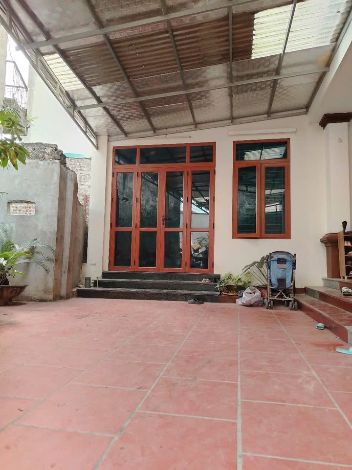 Tiền Phong - Mê Linh diện tích 65m2 full thổ, sẵn nhà 3 tầng đẹp, hiện đại.