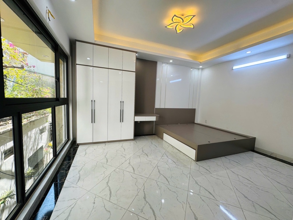 Bán Nhà Mặt đường Trần phú lĩnh nam, gần tây trà , tam trinh, yên duyên hàng xóm gamuda hoàng mai