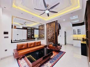Nhà 4 tầng xây mới – Phú Minh – 41m2 – Nhỉnh 6 tỷ - Full nội thất - Ô tô đỗ