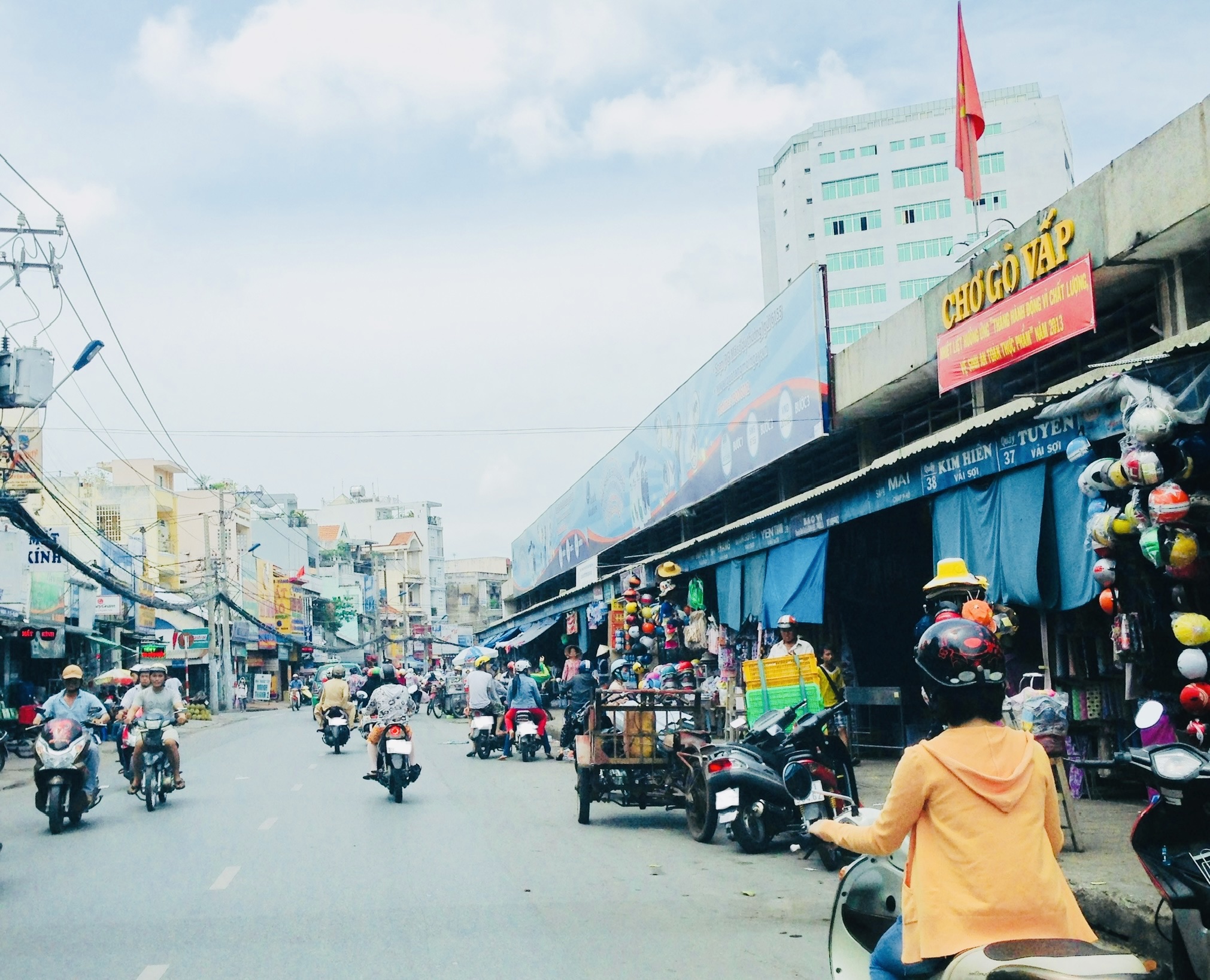 Nhà Gò Vấp 4.7 tỷ gần Chợ Gò Vấp 500m, sổ riêng, ở ngay!