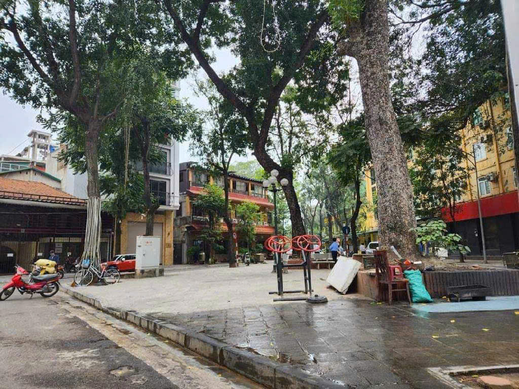 Bán Nhà Chương Dương Hoàn Kiếm 61m 4 tầng phân lô cực đẹp
