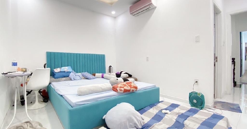 Nhà 2 Tầng Siêu Rộng ngay tt Quận 7, Nội thất đẹp lung linh
