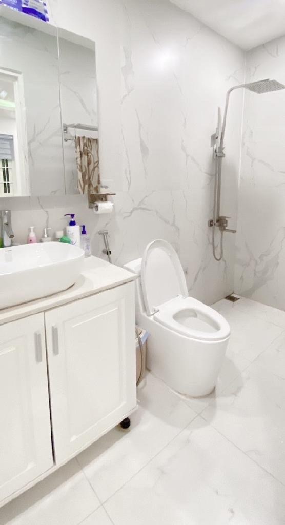 Nhà 2 Tầng Siêu Rộng ngay tt Quận 7, Nội thất đẹp lung linh