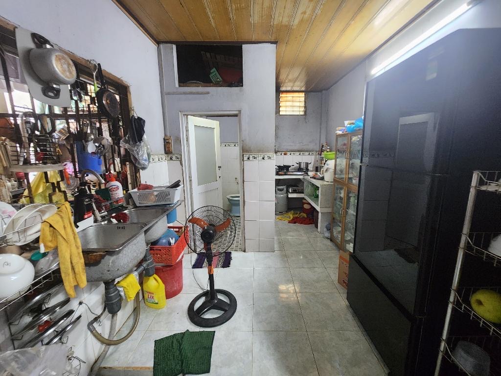 Bán nhà cũ Tiện xây mới Quận 7, rộng 160m2 thổ cư Ngang gần 7m