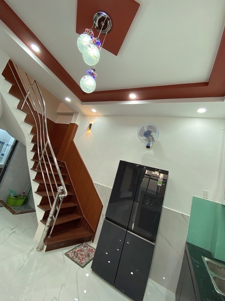 Bán nhà căn nhà ĐẸP 2 Tầng Nở Hậu hơn 7m, Trần X Soạn Quận 7