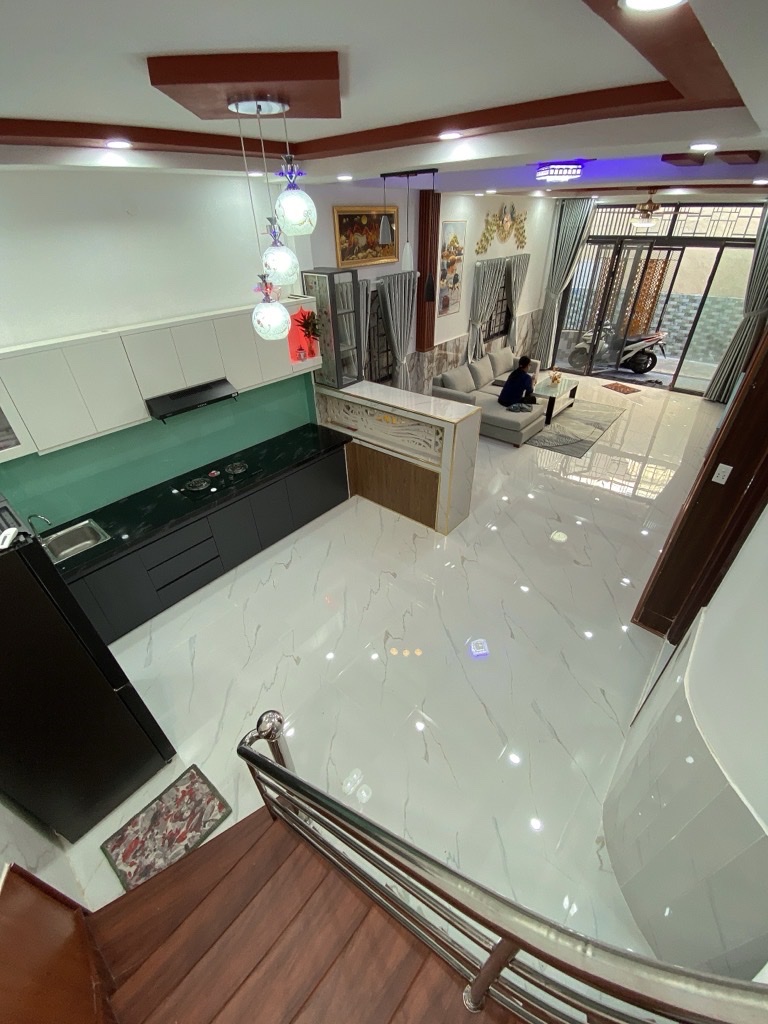 Bán nhà căn nhà ĐẸP 2 Tầng Nở Hậu hơn 7m, Trần X Soạn Quận 7