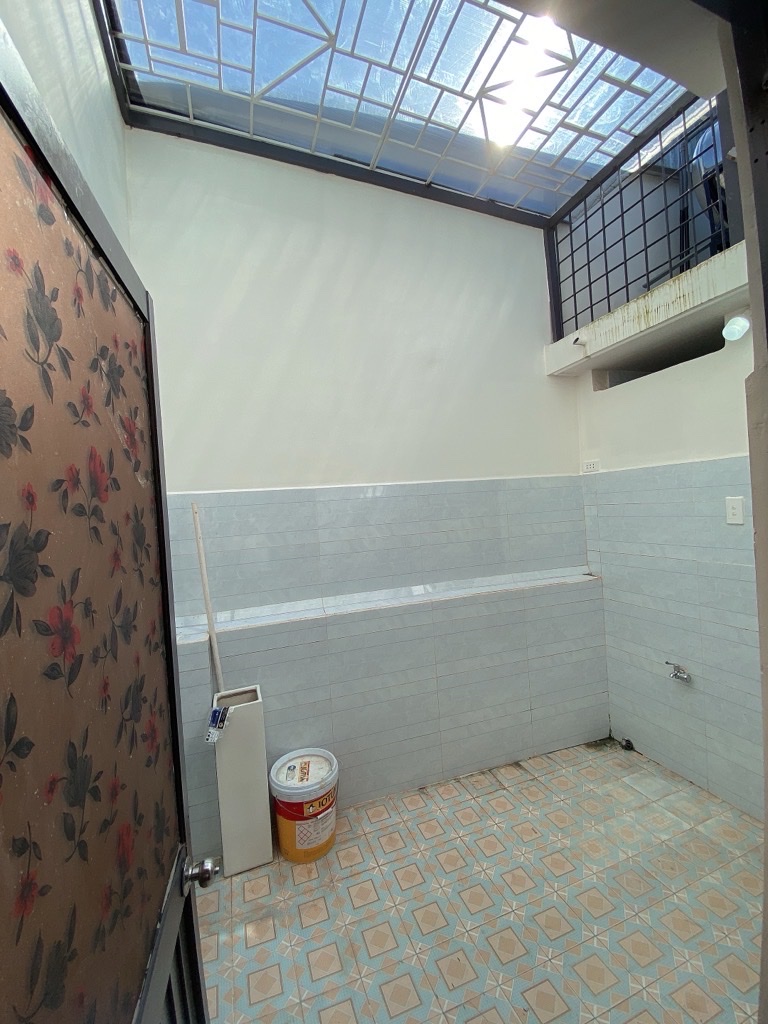 Bán nhà căn nhà ĐẸP 2 Tầng Nở Hậu hơn 7m, Trần X Soạn Quận 7