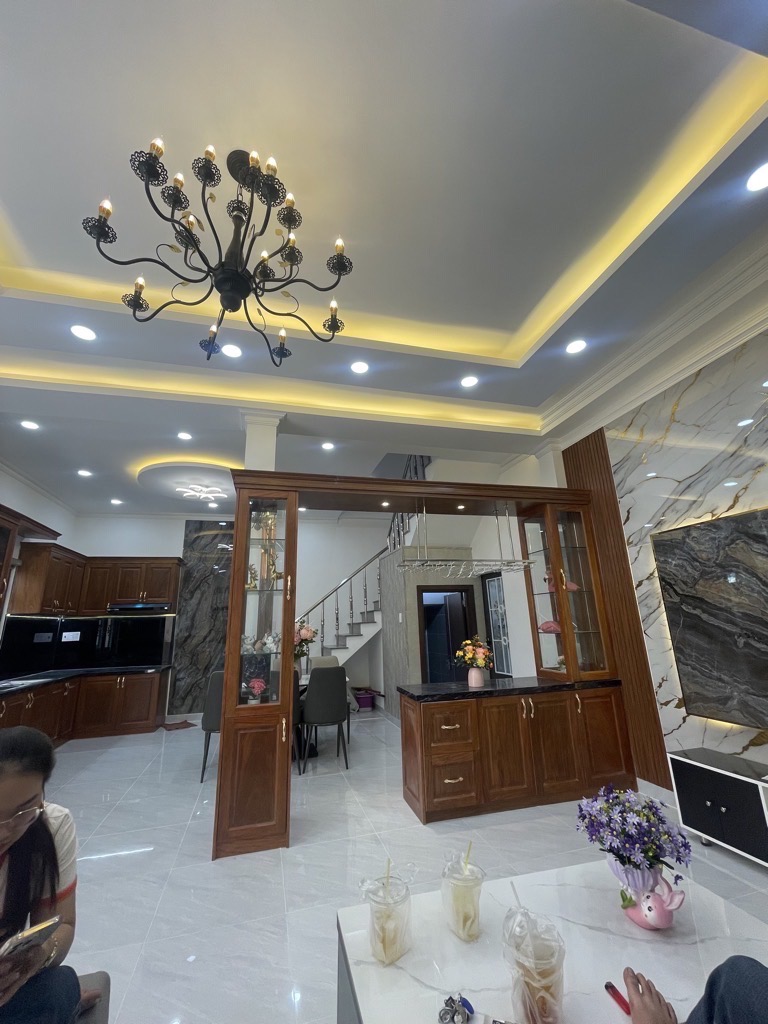 Bán nhà 3 Tầng full nội thất cao cấp vào ở ngay, Nhà rất rộng 4PN Quận 7