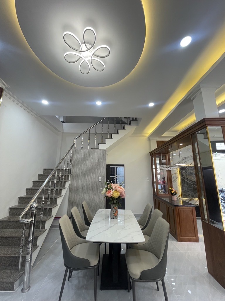 Bán nhà 3 Tầng full nội thất cao cấp vào ở ngay, Nhà rất rộng 4PN Quận 7
