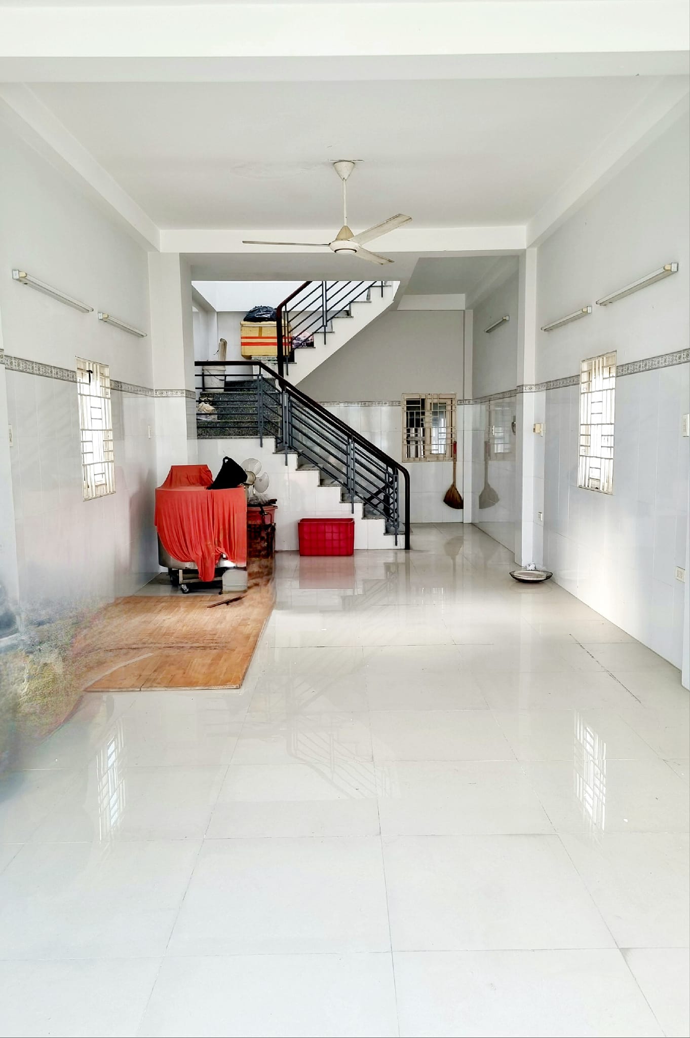 Nợ ngân hàng bán GẤP nhà 5 Tầng Hẻm ôtô 6m, liền kế Quận 1