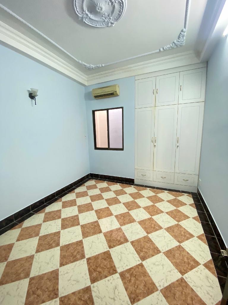 Nhà 3 Tầng cổ điển kiên cố, Hẻm ôtô, giá Mềm chỉ hơn 7 tỷ Quận 8