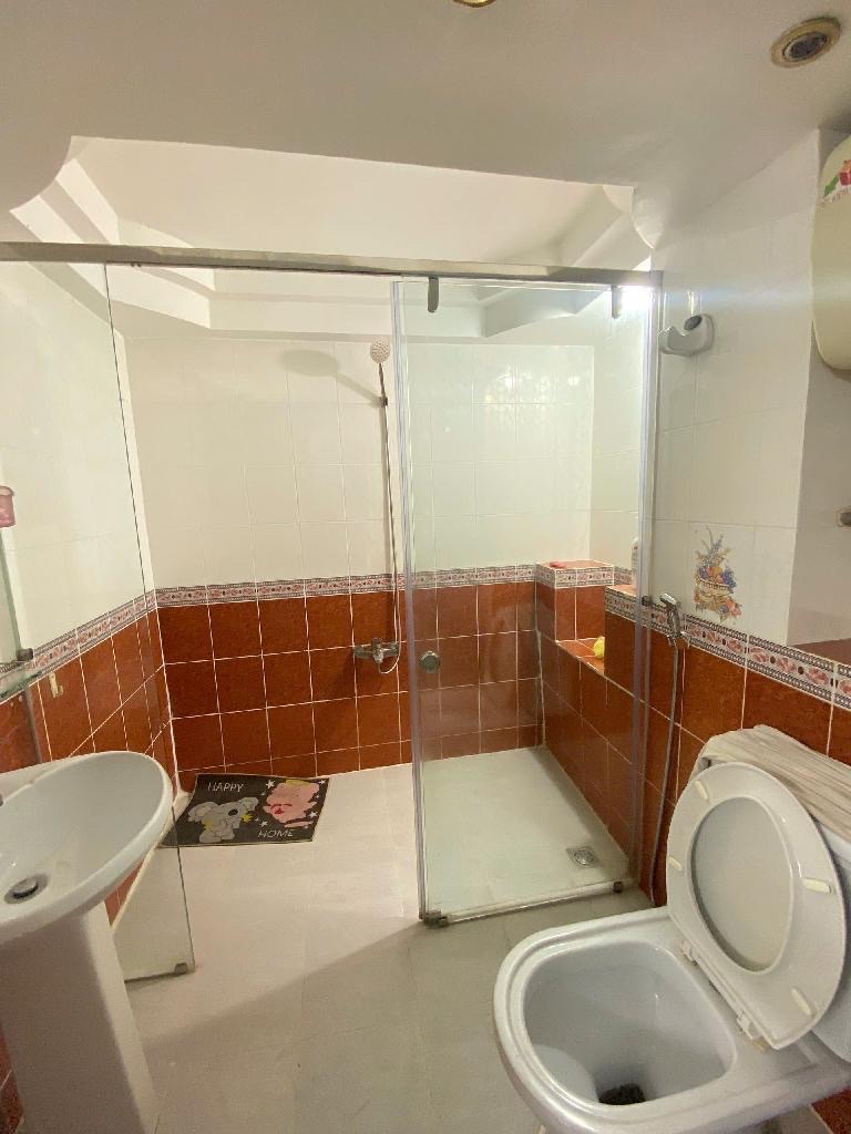 Nhà 3 Tầng cổ điển kiên cố, Hẻm ôtô, giá Mềm chỉ hơn 7 tỷ Quận 8
