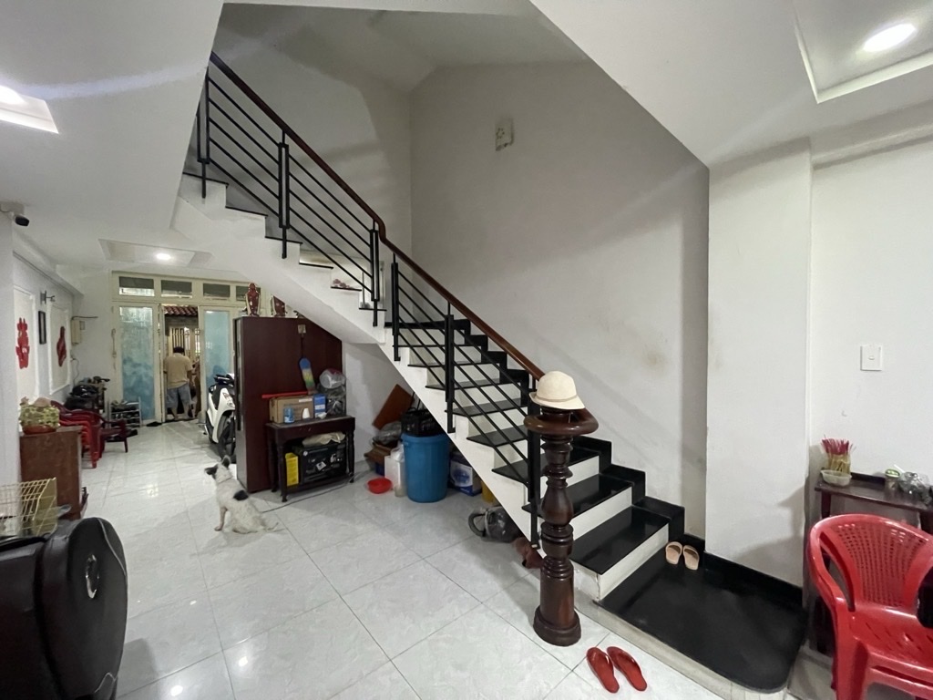 Bán nhà 6 Tầng Nội Thất cao cấp, Hẻm Ôtô 5m tt Quận 8, hàng xóm Quận 1