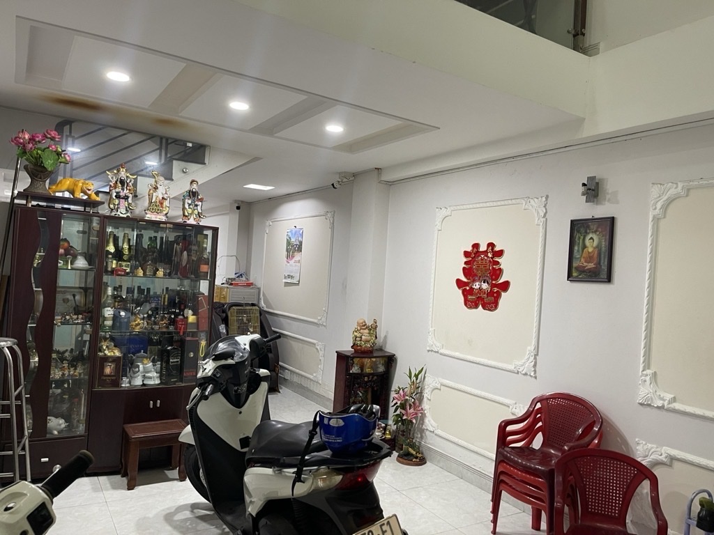 Bán nhà 6 Tầng Nội Thất cao cấp, Hẻm Ôtô 5m tt Quận 8, hàng xóm Quận 1