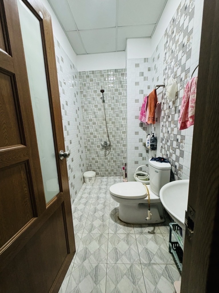 Bán nhà 6 Tầng Nội Thất cao cấp, Hẻm Ôtô 5m tt Quận 8, hàng xóm Quận 1
