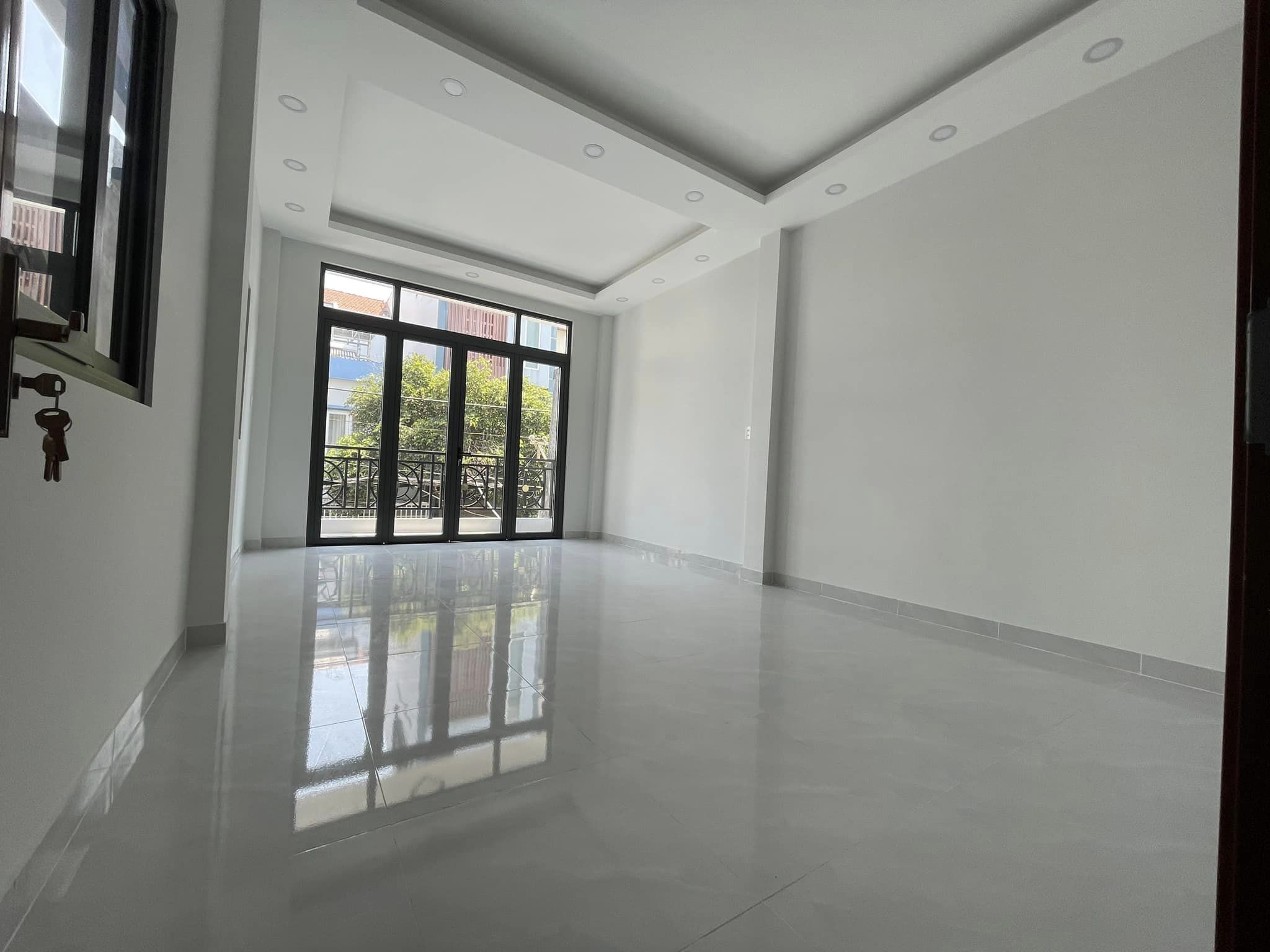 Nhà mới xây 4 Tầng Siêu Rộng Nở Hậu 6m, đường xe tải, gần AEON Quận 8